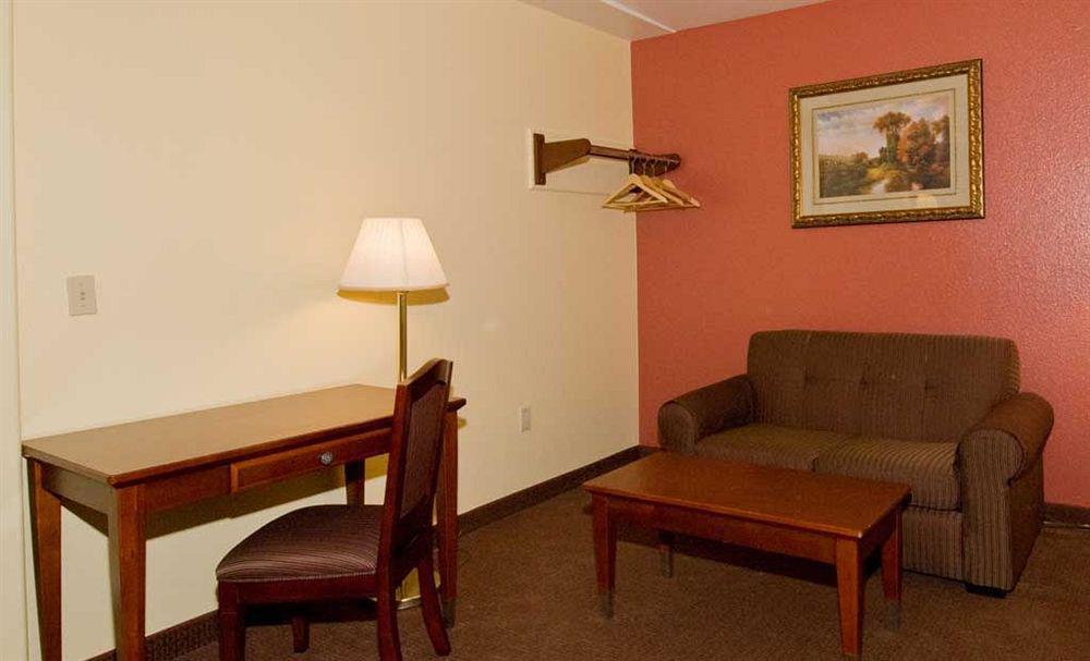 Regency Inn & Suites דאוני מראה חיצוני תמונה