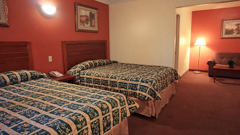 Regency Inn & Suites דאוני מראה חיצוני תמונה